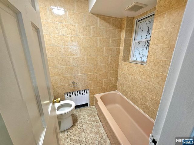 249 Riverview Place C, Cliffside Park, NJ 07010