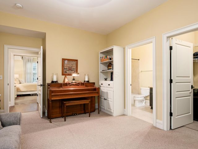 174 E Gay Street, G6, Columbus, OH 43215