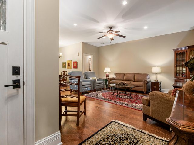 174 E Gay Street, G6, Columbus, OH 43215