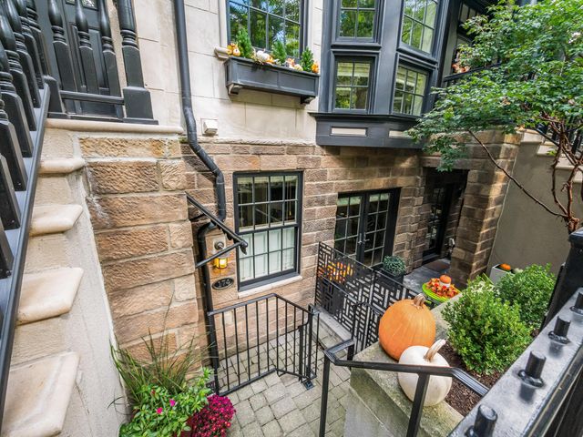 174 E Gay Street, G6, Columbus, OH 43215