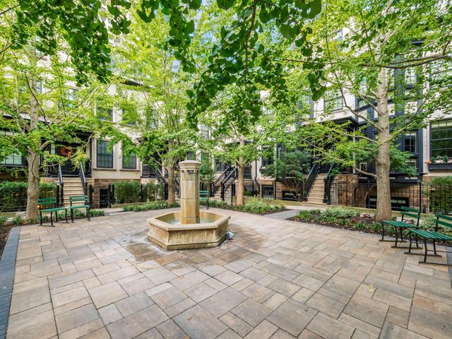 174 E Gay Street, G6, Columbus, OH 43215