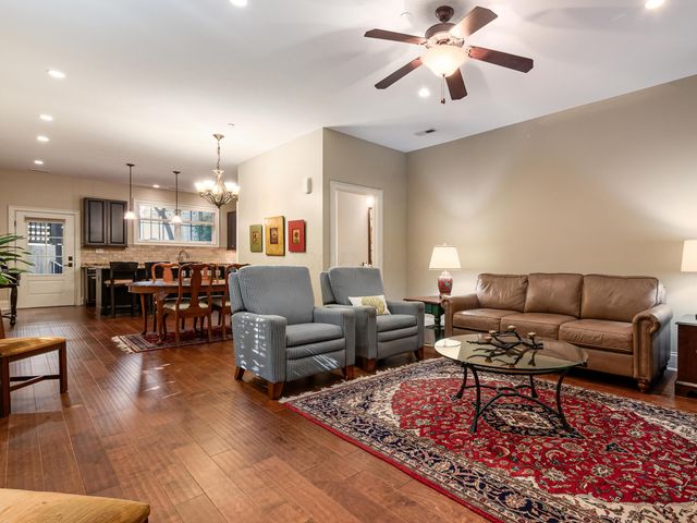 174 E Gay Street, G6, Columbus, OH 43215