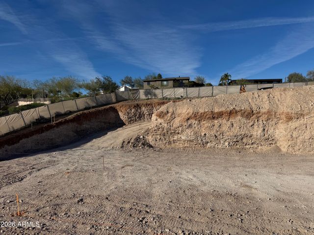 16029 E IRONWOOD Drive 2, Fountain Hills, AZ 85268