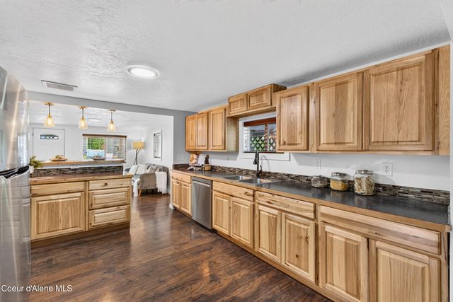 2206 E Coeur D Alene AVE, Coeur D'alene, ID 83814
