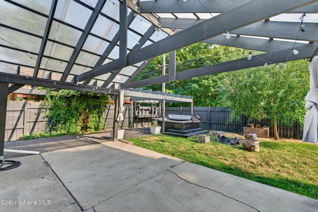 2206 E Coeur D Alene AVE, Coeur D'alene, ID 83814