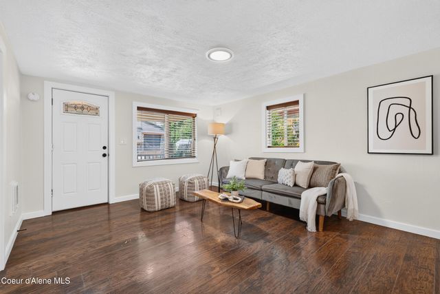 2206 E Coeur D Alene AVE, Coeur D'alene, ID 83814
