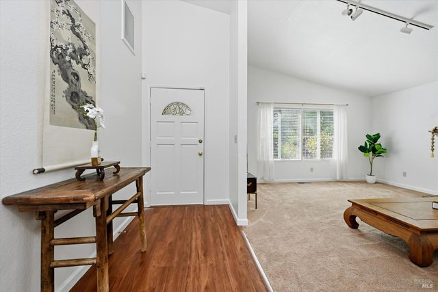 1720 Arroyo Sierra Cir, Santa Rosa, CA 95405