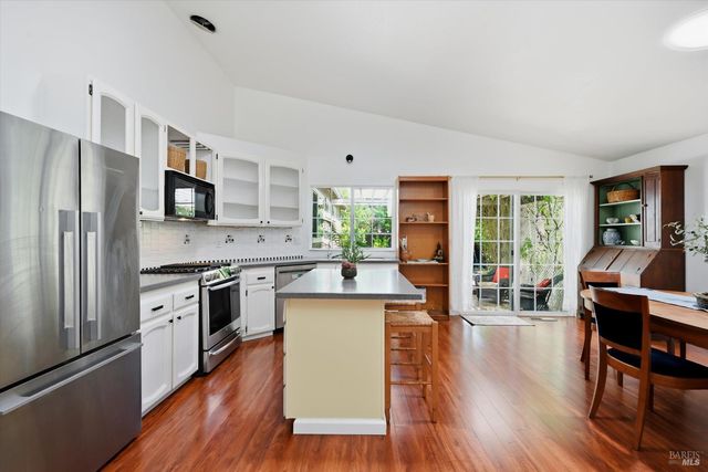 1720 Arroyo Sierra Cir, Santa Rosa, CA 95405