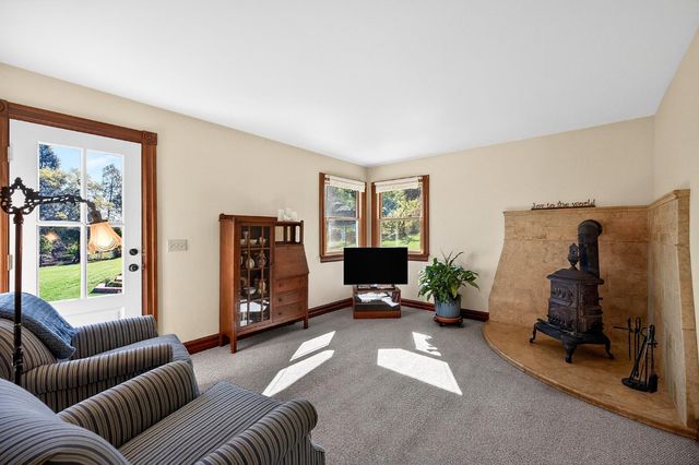 10800 Pickle Barrel Rd, Auburn, CA 95602