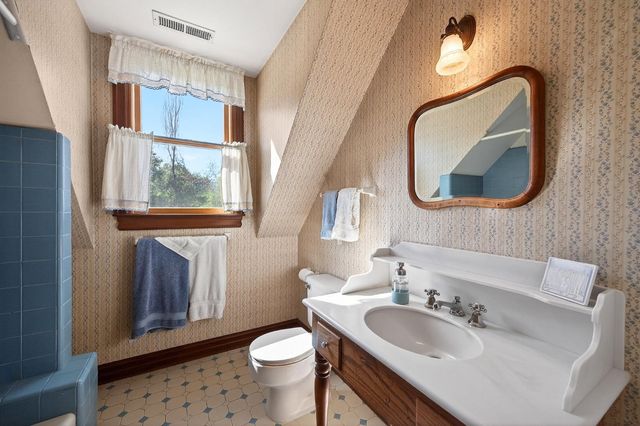 10800 Pickle Barrel Rd, Auburn, CA 95602