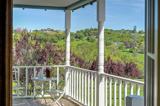 10800 Pickle Barrel Rd, Auburn, CA 95602