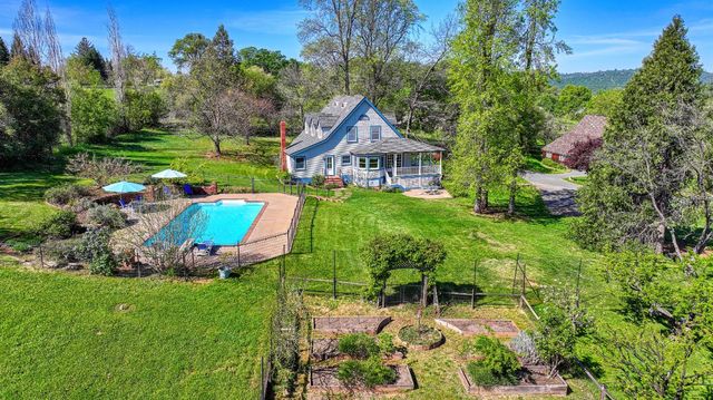 10800 Pickle Barrel Rd, Auburn, CA 95602