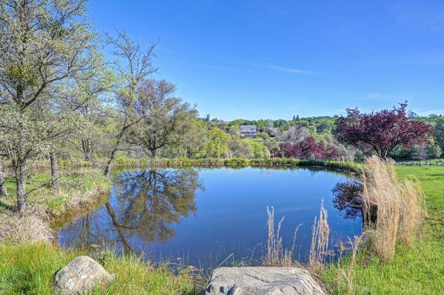 10800 Pickle Barrel Rd, Auburn, CA 95602