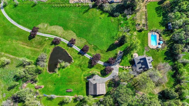 10800 Pickle Barrel Rd, Auburn, CA 95602