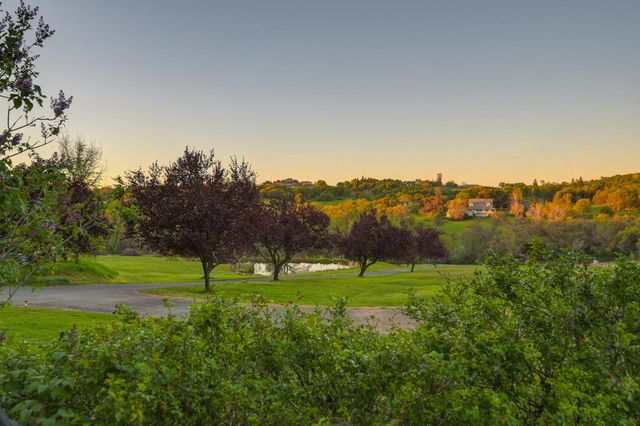 10800 Pickle Barrel Rd, Auburn, CA 95602