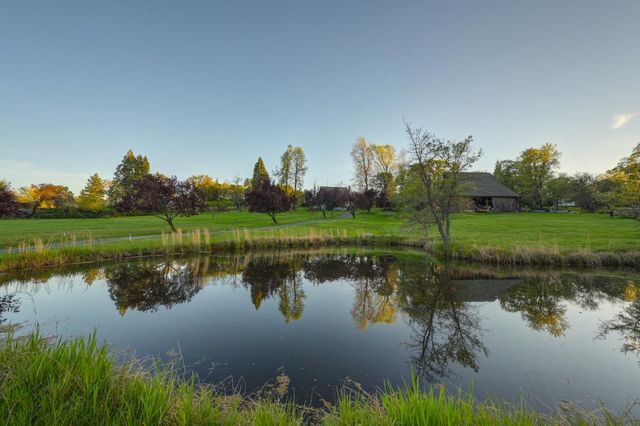 10800 Pickle Barrel Rd, Auburn, CA 95602