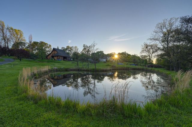 10800 Pickle Barrel Rd, Auburn, CA 95602