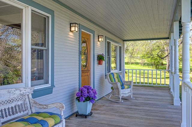 10800 Pickle Barrel Rd, Auburn, CA 95602