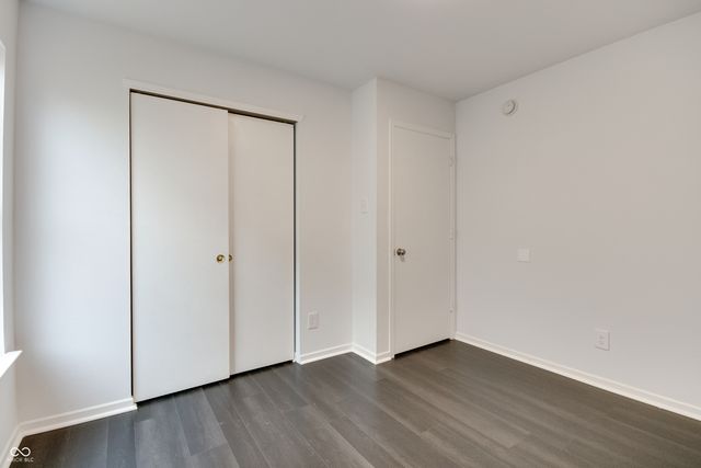 8910 Fire Pink Court, Indianapolis, IN 46231