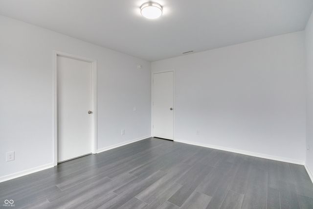 8910 Fire Pink Court, Indianapolis, IN 46231