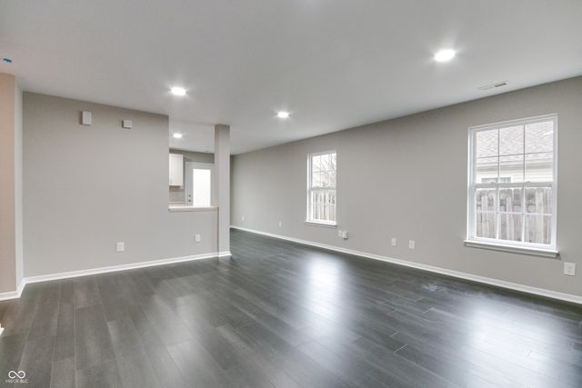 8910 Fire Pink Court, Indianapolis, IN 46231