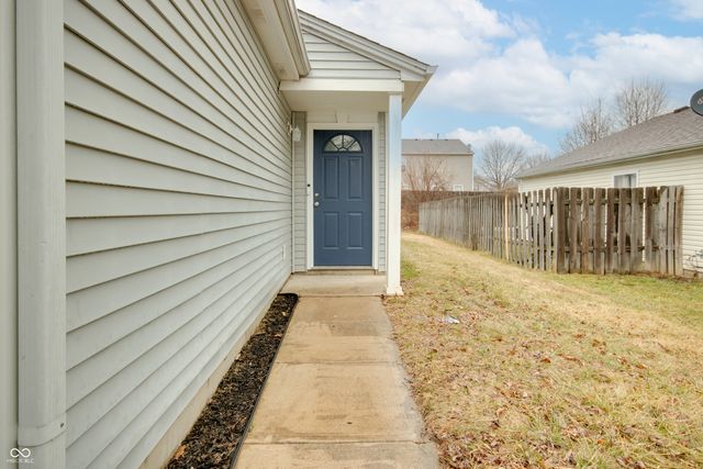 8910 Fire Pink Court, Indianapolis, IN 46231