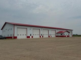 872 State Highway 15, Fairmont, MN 56031