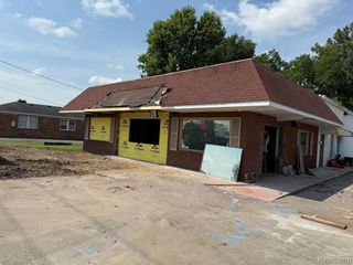1032 S Main Street, Adrian, MI 49221