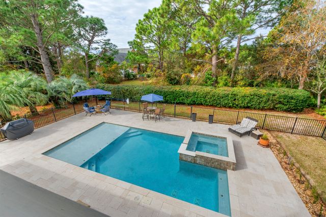 943 Emerald Bay Drive, Destin, FL 32541