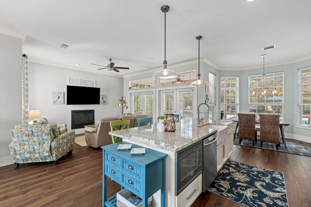 943 Emerald Bay Drive, Destin, FL 32541