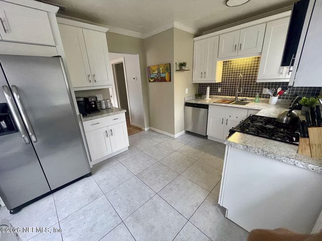 925 CEDAR Street, Jacksonville, FL 32207