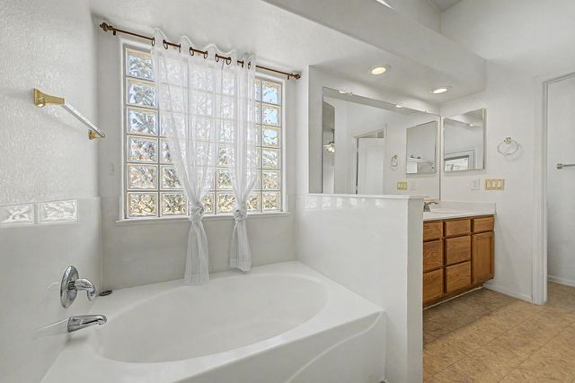 4649 E Augusta Avenue, Chandler, AZ 85249