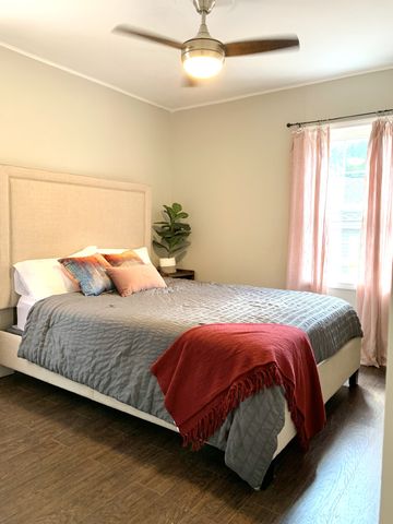 714 Woodlawn Dr, Clarksville, TN 37040