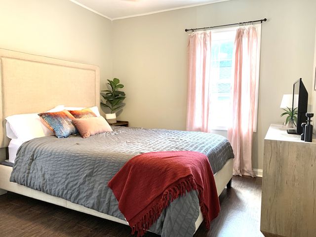 714 Woodlawn Dr, Clarksville, TN 37040