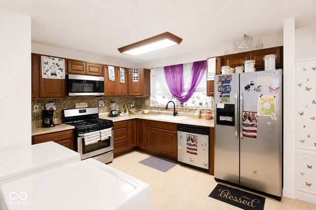 9944 Catalina Drive, Indianapolis, IN 46235