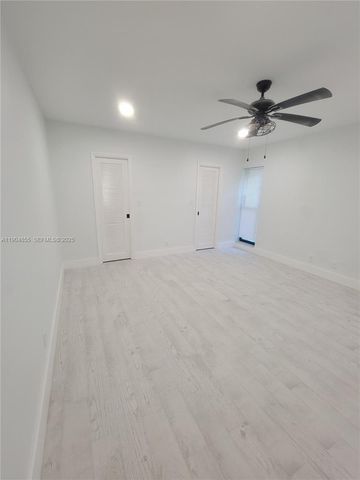 4603 King Palm Dr, Tamarac, FL 33319