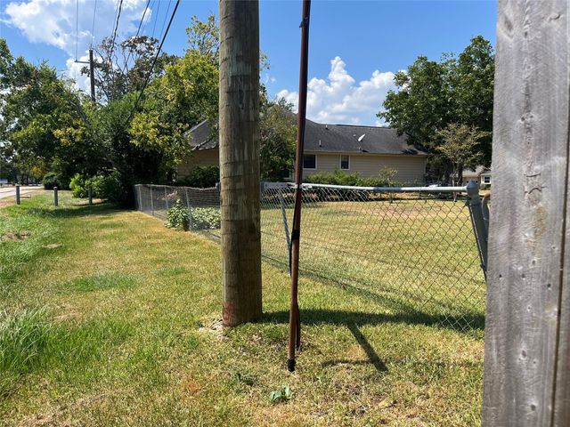 1871 Aspen Lane, Seabrook, TX 77586