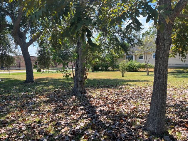 1871 Aspen Lane, Seabrook, TX 77586