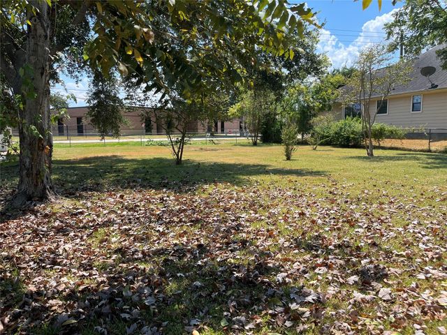 1871 Aspen Lane, Seabrook, TX 77586