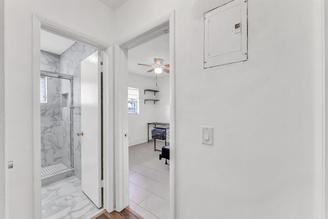 7401 Pines Boulevard 201, Pembroke Pines, FL 33024