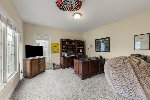 1N003 Richard Avenue, Wheaton, IL 60187