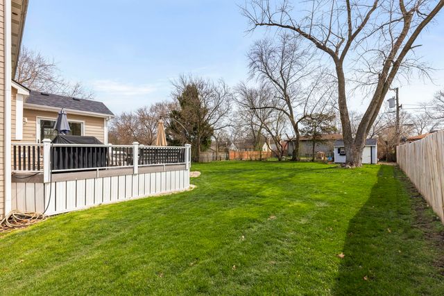 1N003 Richard Avenue, Wheaton, IL 60187