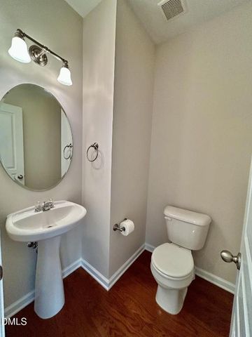 5826 Cameo Glass Way, Raleigh, NC 27612