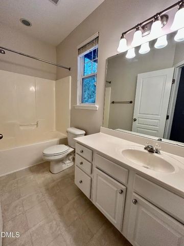 5826 Cameo Glass Way, Raleigh, NC 27612