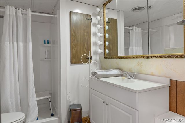 8845 E Washington Lane, Floral City, FL 34436