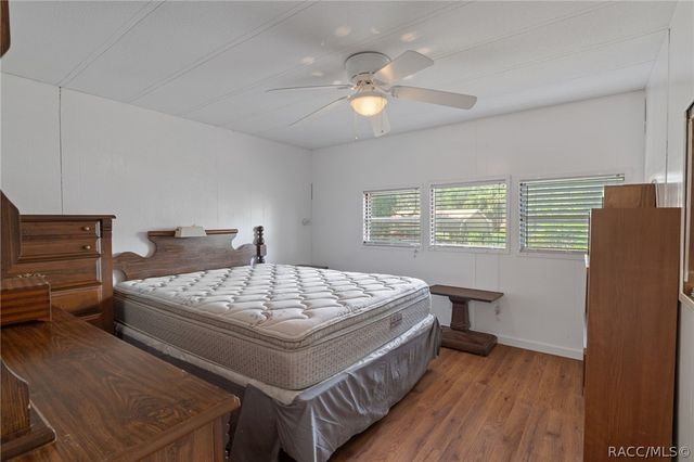 8845 E Washington Lane, Floral City, FL 34436