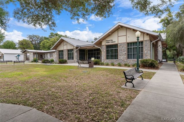 8845 E Washington Lane, Floral City, FL 34436