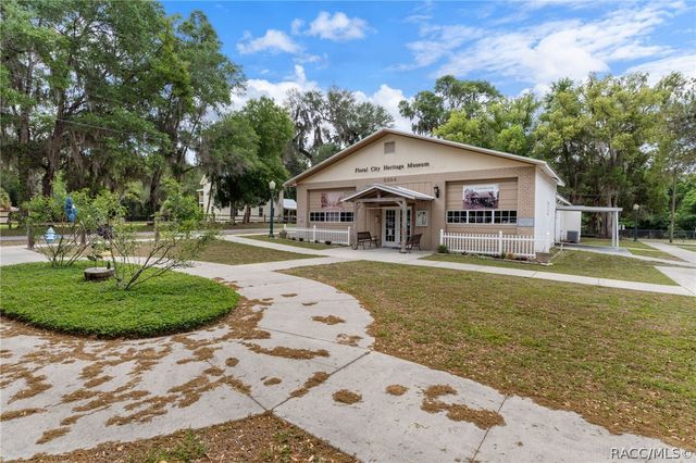 8845 E Washington Lane, Floral City, FL 34436