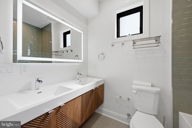 7049 WESTERN AVE NW, Washington, DC 20015