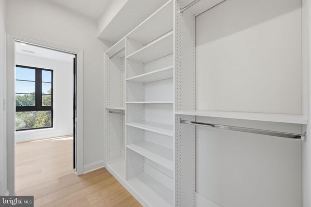 7049 WESTERN AVE NW, Washington, DC 20015